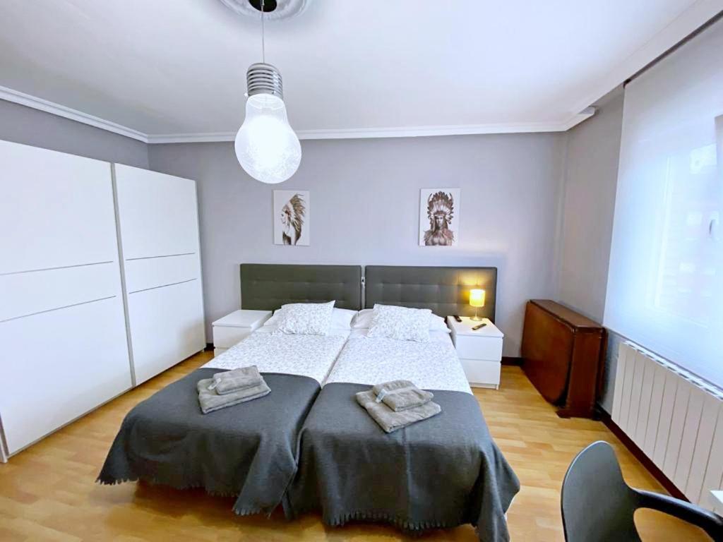 Apartamentos Milan 1 Wifi Y Parking Gratuito Oviedo Eksteriør billede